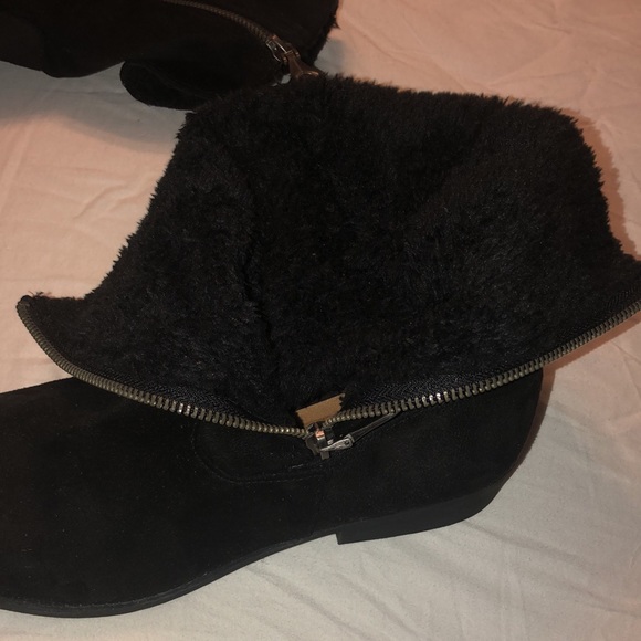 Qupid Faux Fur Lined Ankle Boot - Picture 4 of 6